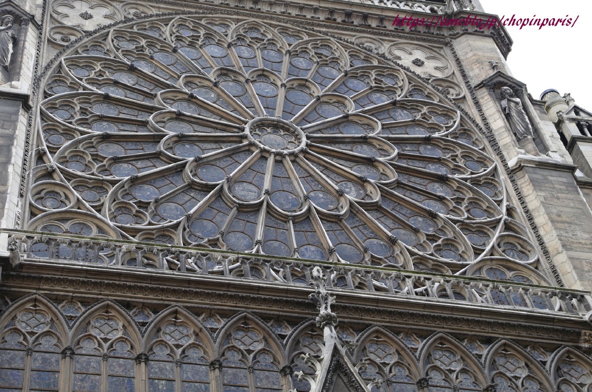 北のバラ窓）ノートルダム大聖堂のステンドグラス（2018年4月 パリ3日