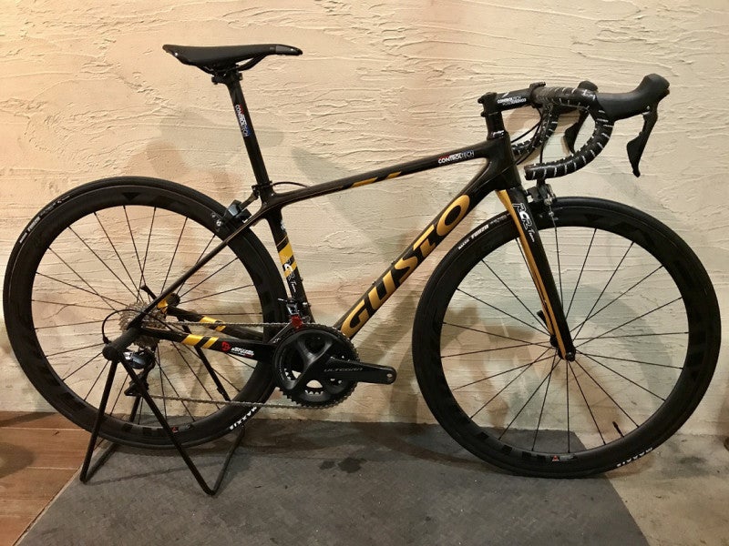 大特価】Attaqueカーボンチューブラーホイール(45mm)タイヤ付1セット