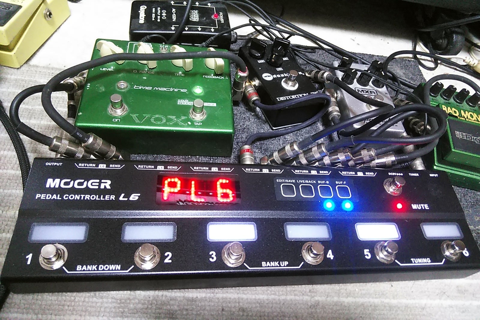 Mooer Pedal Controller L6 プログラマブルスイッチャー | ピロの