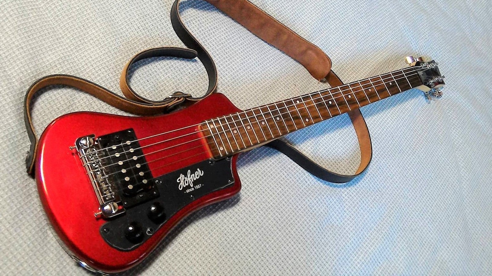 Hofner Shorty 赤いヤツ ～落ちてきたので～ | at the 1969