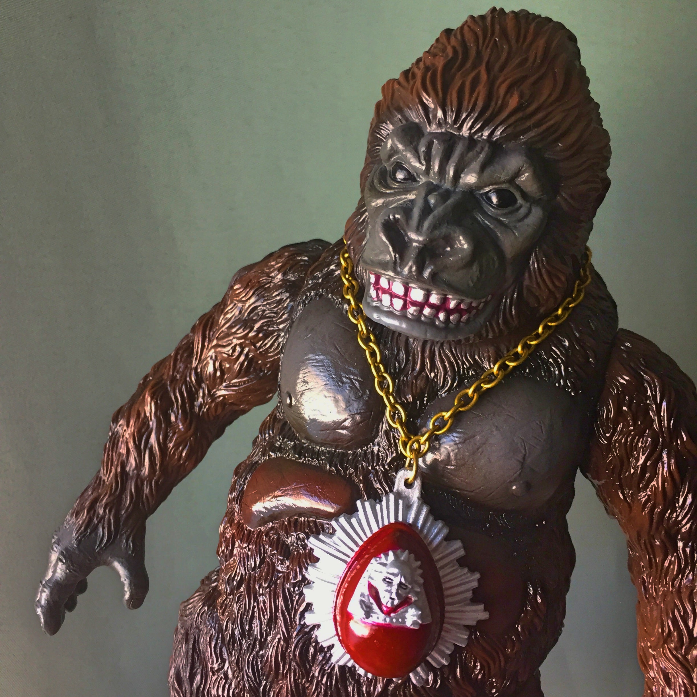 オソロシゴリラとは～「小さなスーパーマン ガンバロン」 | 怪獣玩具と