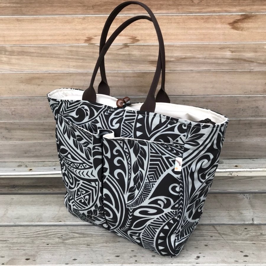 フラのレッスンにおすすめのボストンバッグ | 伝統的なハワインアン