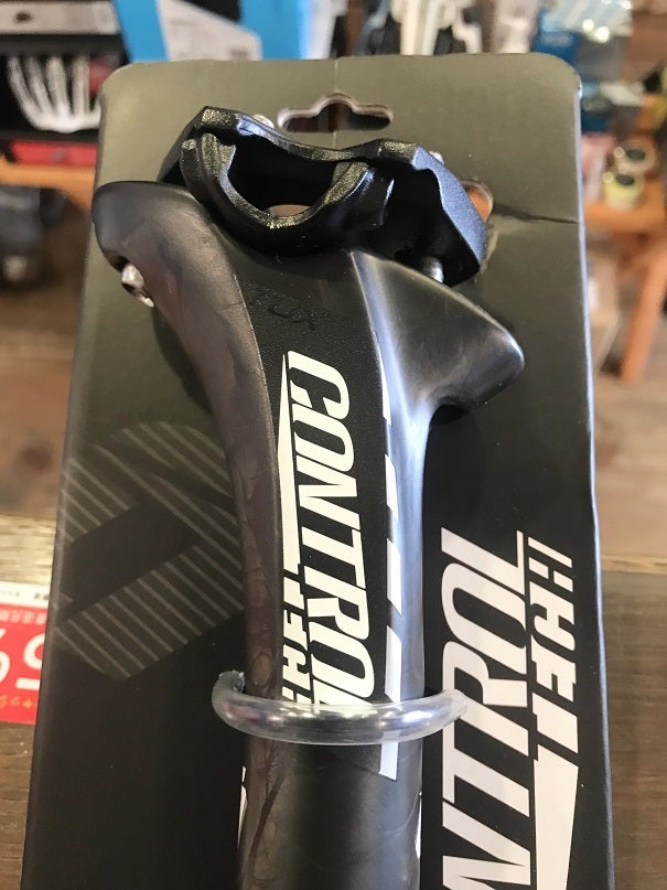 信頼性・創造力・品質・バリューのCONTROL TECHカーボンシートポスト