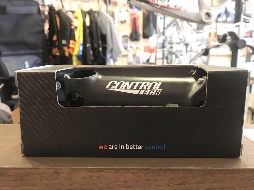 信頼性・創造力・品質・バリューのCONTROL TECHカーボンシートポスト