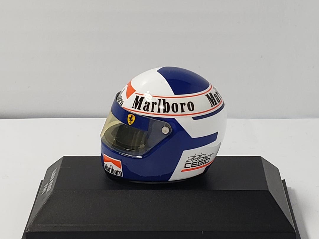 日本ではヒール役の故に… アラン・プロスト 1990年 ヘルメット