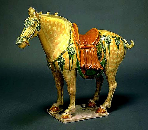 唐三彩の馬 | 「魅惑の彫刻、彫像」 非日常を演出し、プレゼントに最適
