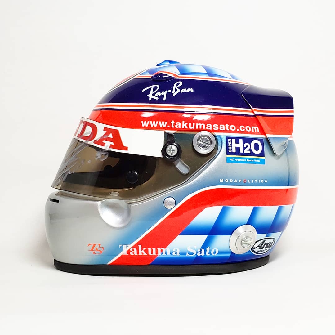 直筆サイン入り 日本が誇る名ドライバー佐藤 琢磨 選手のヘルメット