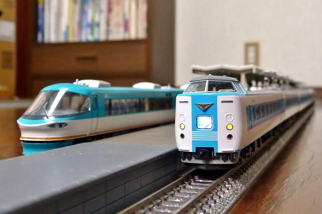 KATO 381系 「スーパーくろしお」(リニューアル編成)入線♪ | Bullet