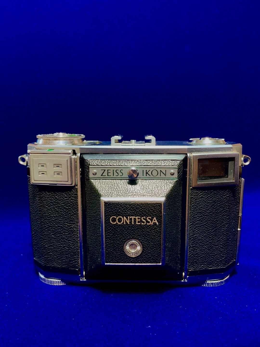 王様の瞳 〜 Zeiss Ikon Contessa 35 〜 | 写真を「もっと」楽しもう！