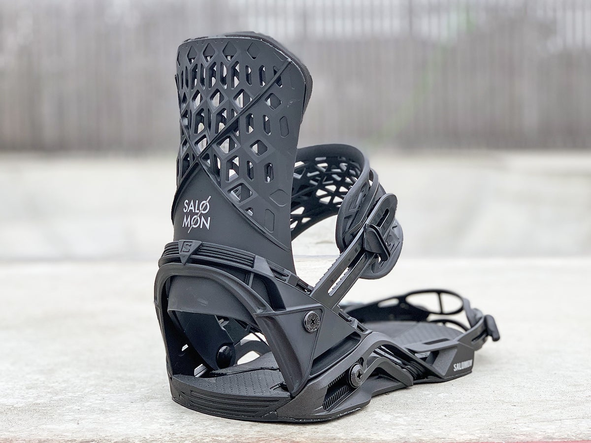 パウダー、地形、カービング 信頼の足回り SALOMON