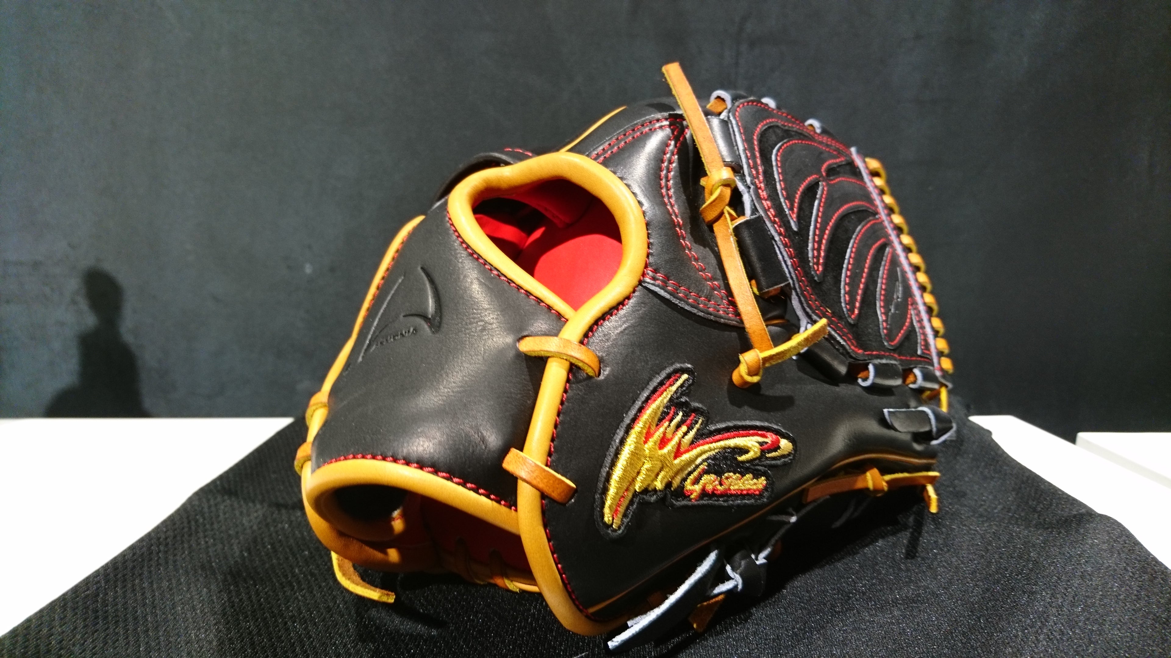 アイピーセレクト】山本由伸投手使用のアルモニーア投手用オーダー