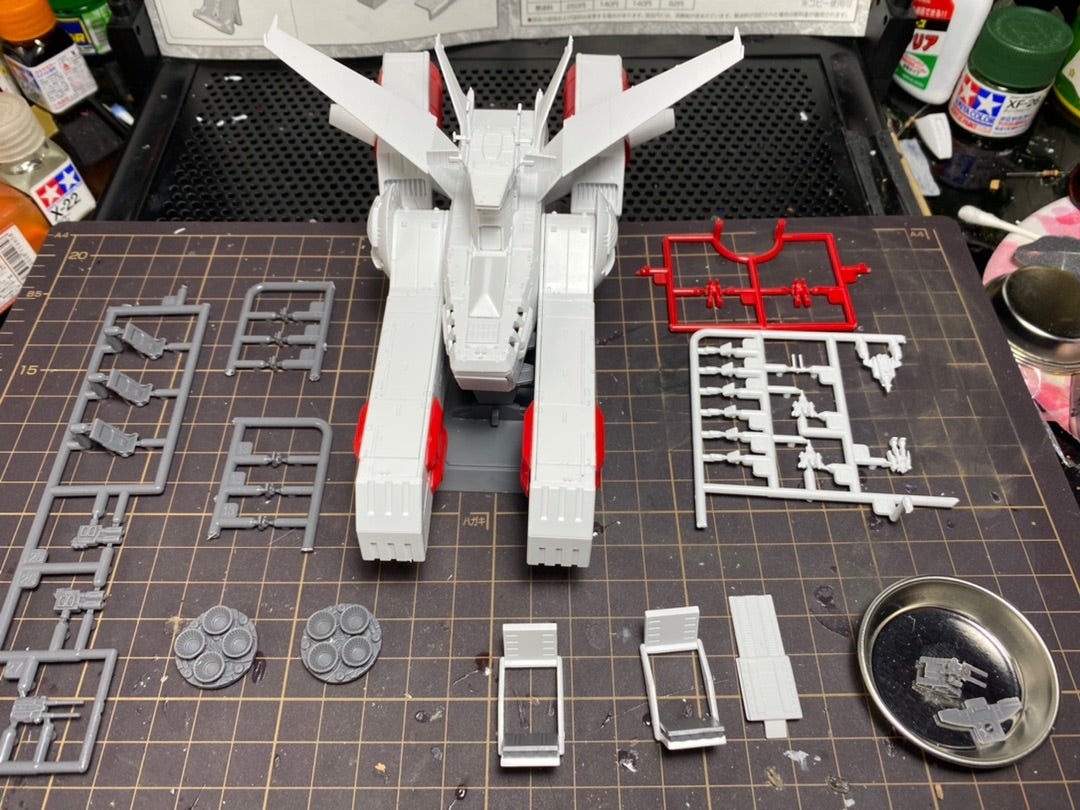 バンダイ EXモデル 1/1700 ホワイトベース完成品 製作編 | 新装開店