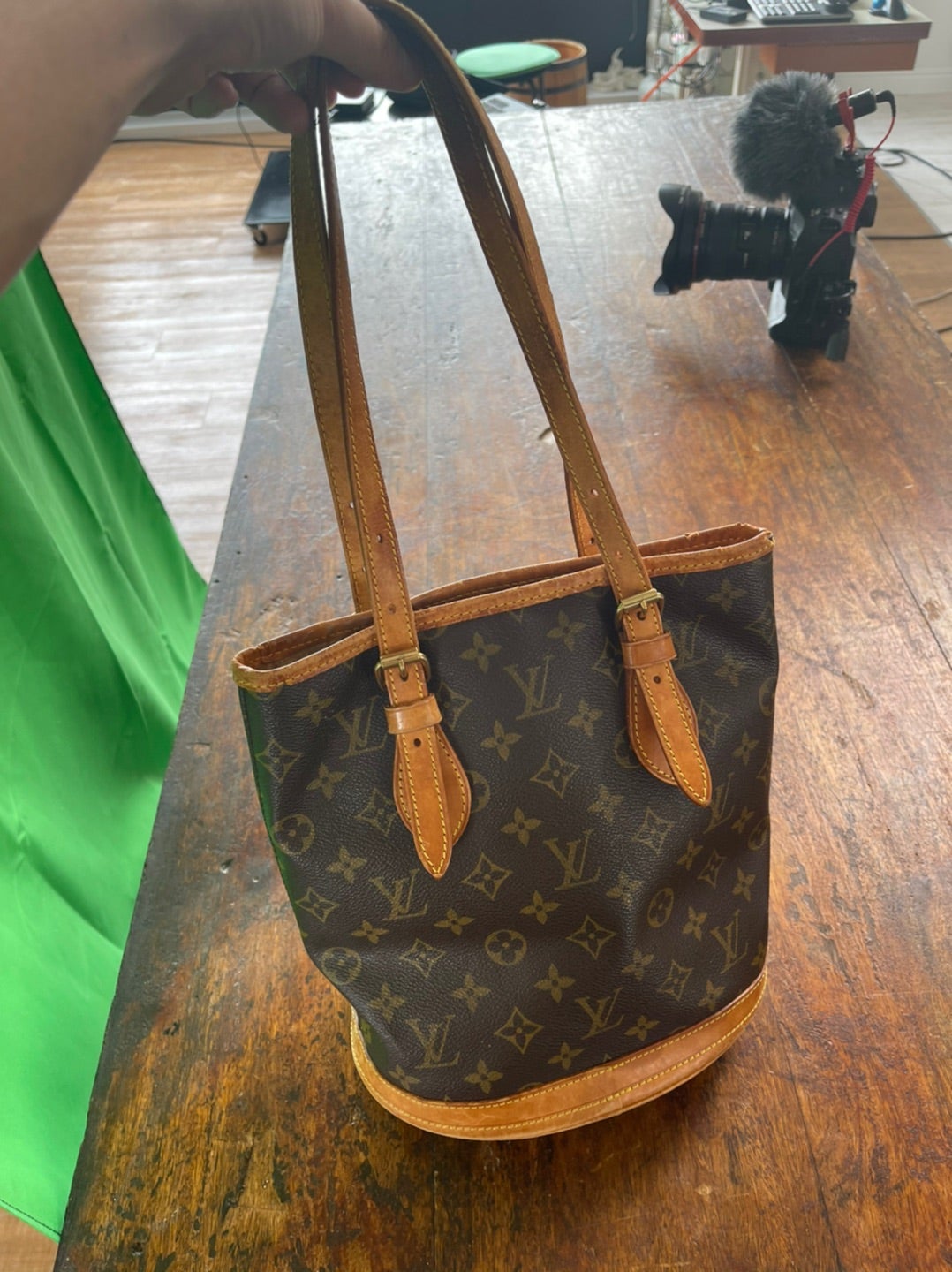 思い出が詰まったルイヴィトンのバッグをリメイクしよう | 新進工房 仙