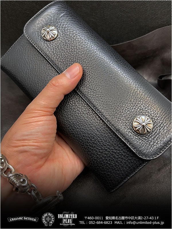 入荷！クロムハーツ財布 / ウェーブ ウォレット クロスボタン ブラック