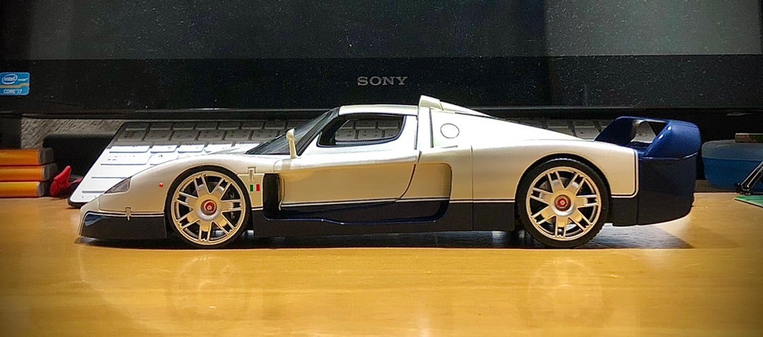 HotWheels Maserati MC12(1/18) | 六畳一間の備忘録。