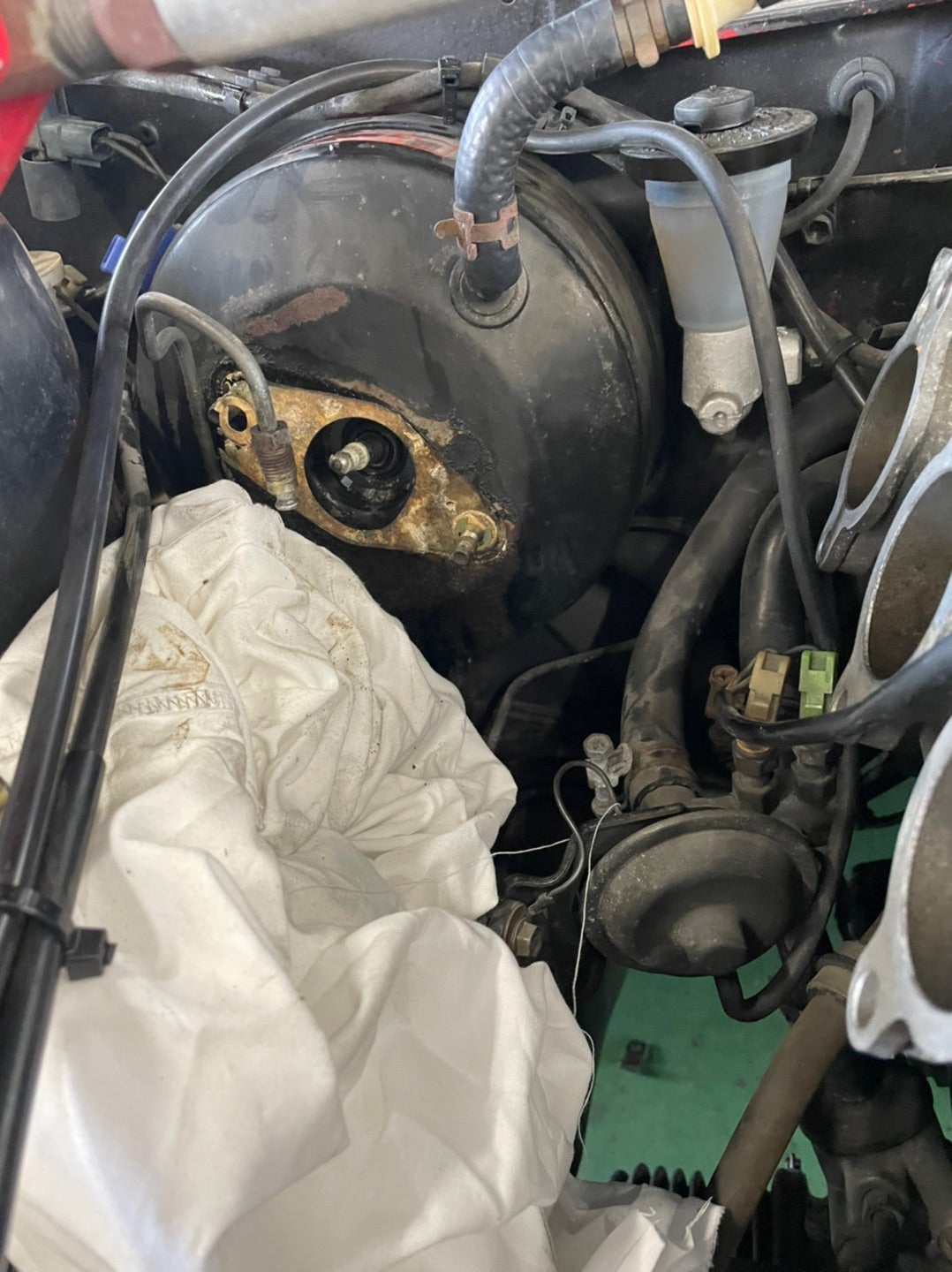 トヨタ AE86 マスターバック交換 | 創業昭和28年修理屋さんのブログ