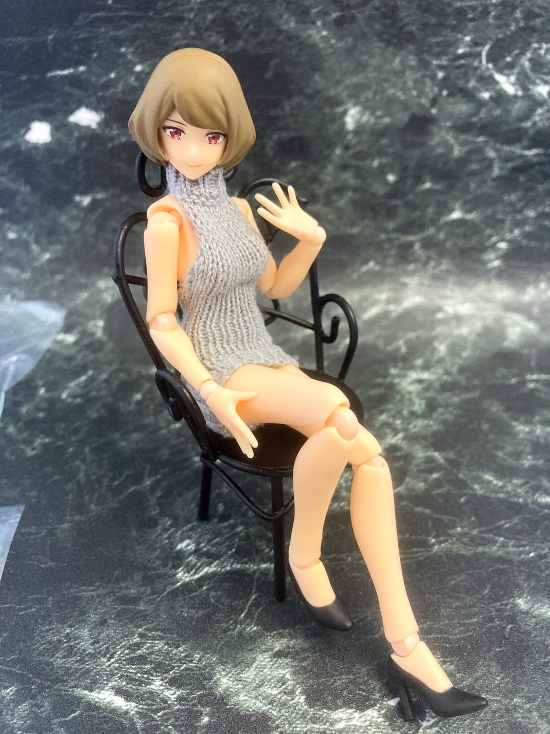 フィギュアレビュー】figma女性body(チアキ)withバックレスセーター