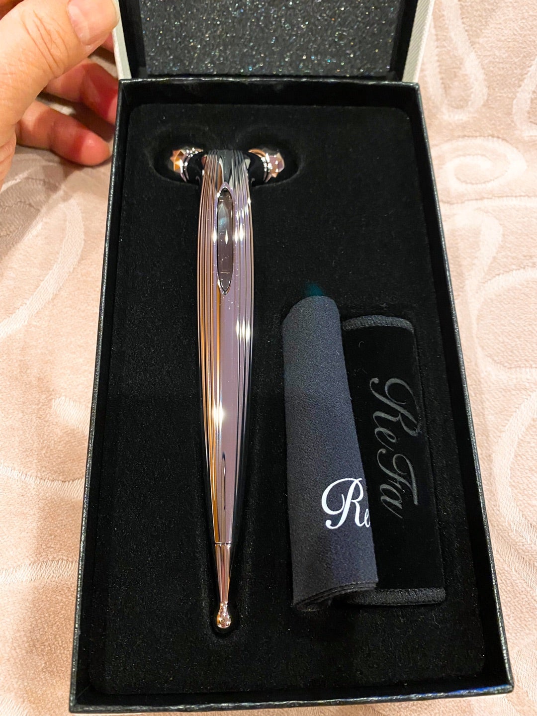 リファエスカラットレイは顔のツボにキュッと！ | 堀ちえみ