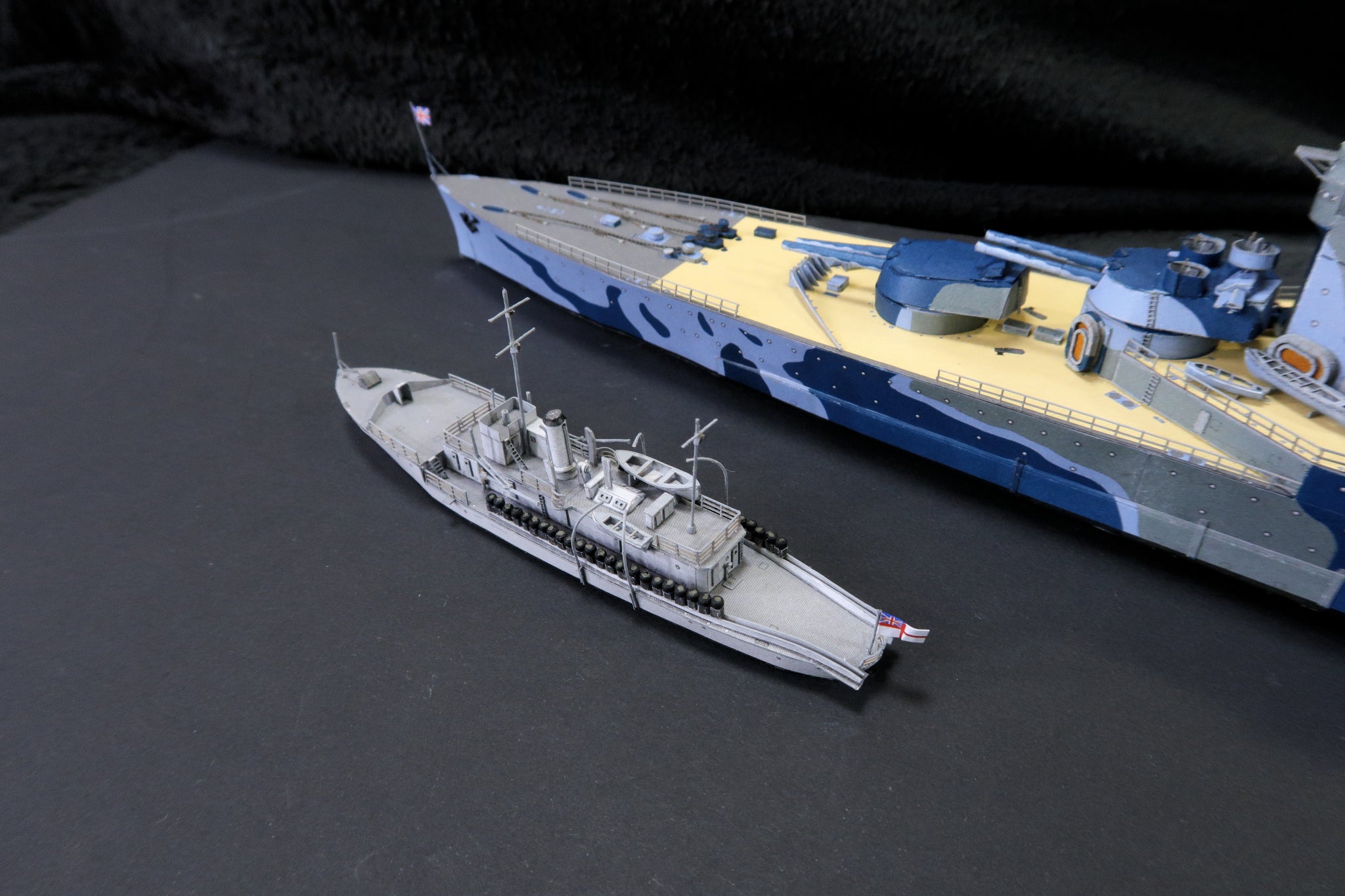 イギリス海軍 巡洋戦艦 HMSレナウン(1:400)ペーパークラフト | ladder
