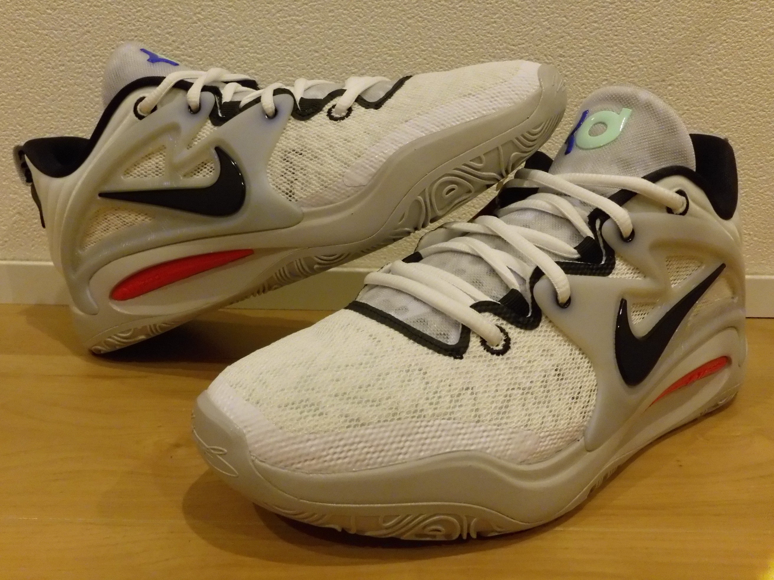 ケビン デュラント 専用 最新モデル KD15 EP 海外より 直輸入で