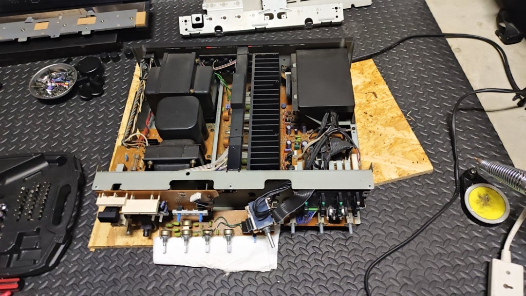 ONKYO Integra A-819XX プリメインアンプ整備 | 腰痛でもバイクが好き