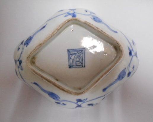 アトリエ古都通信：追記[優品]「古伊万里型紙染付波と笹に夫婦雁の図