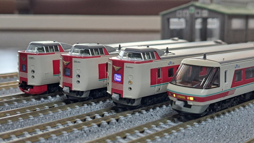 761. KATO 381系「ゆったりやくも」が入線 | yasooの鉄道ブログ