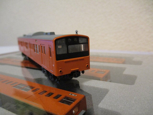 KATO 201系 中央線色(国鉄仕様) その1 | ダイス・クエイドのブログ