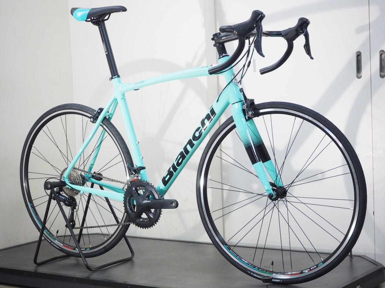 BIANCHI(ビアンキ)のロードバイクとクロスバイク入荷！ | 京都→吹田