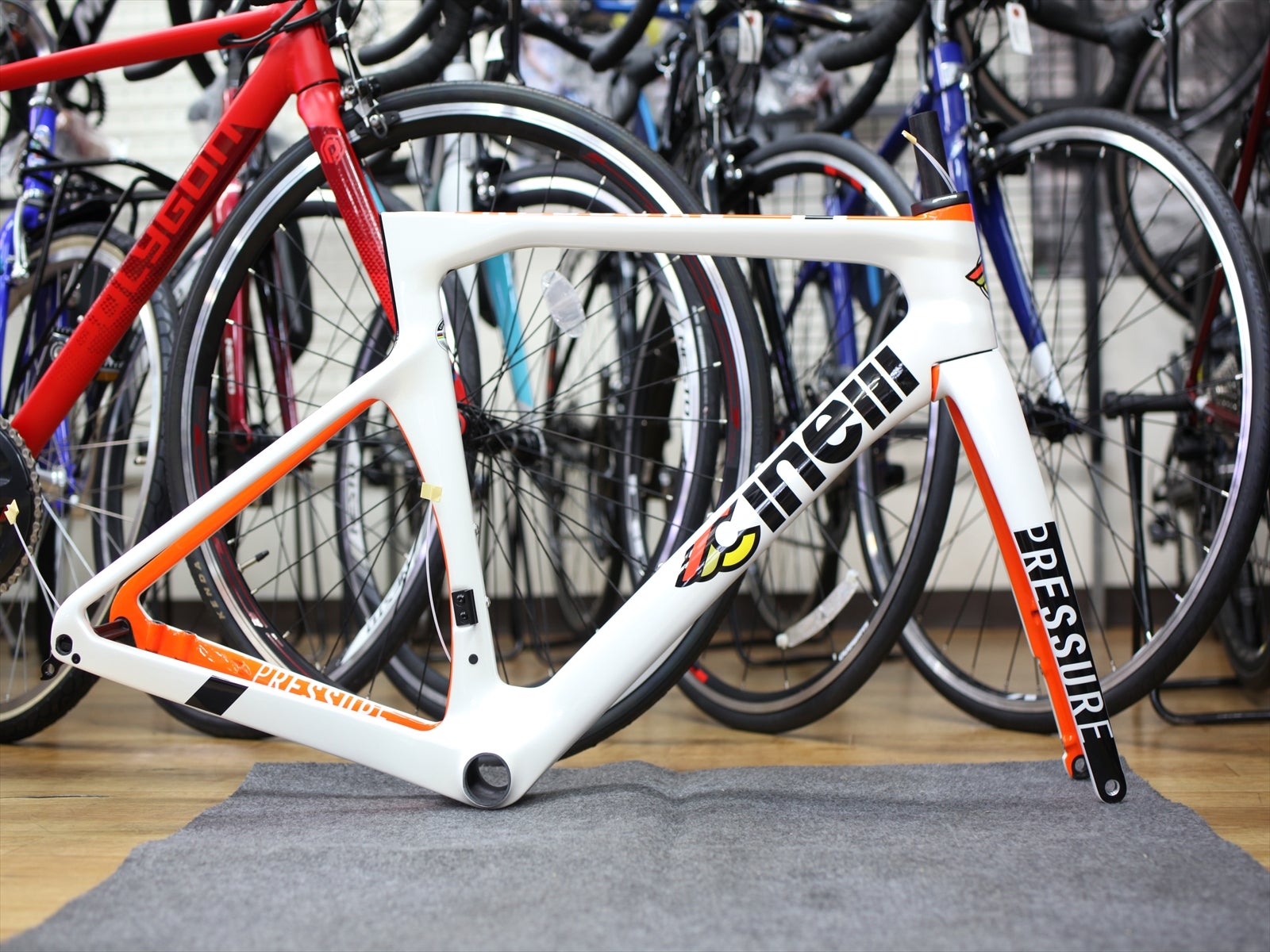 CINELLIのPRESSUREが入荷しました | CSカンザキ阪急千里山ブログ