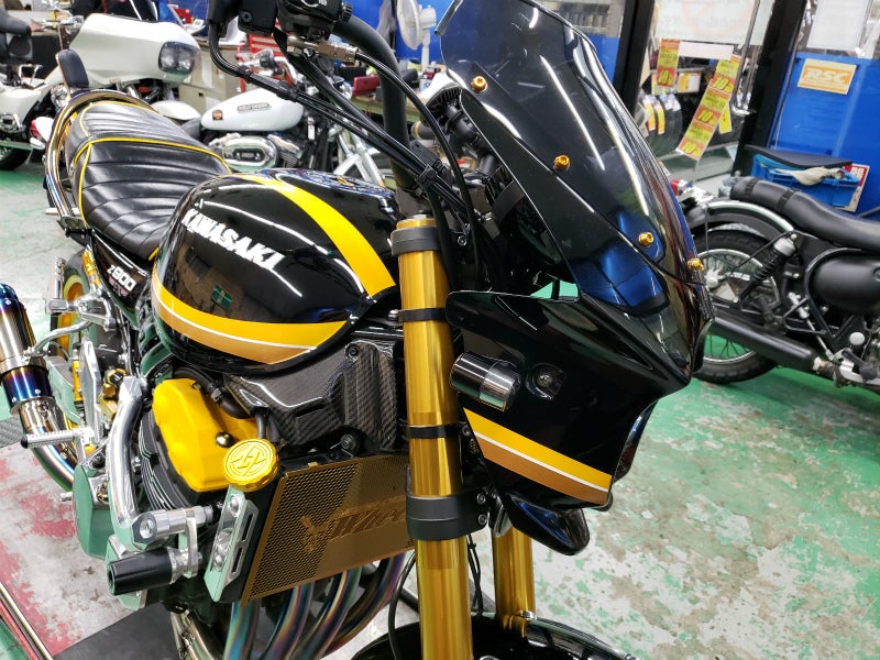 Z900RSヘッドライト交換のお考えの方は「アントライオン製ビレット