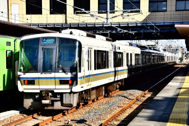 2023年3月18日ダイヤ改正】221系8両化された直通快速を大和路線で撮る