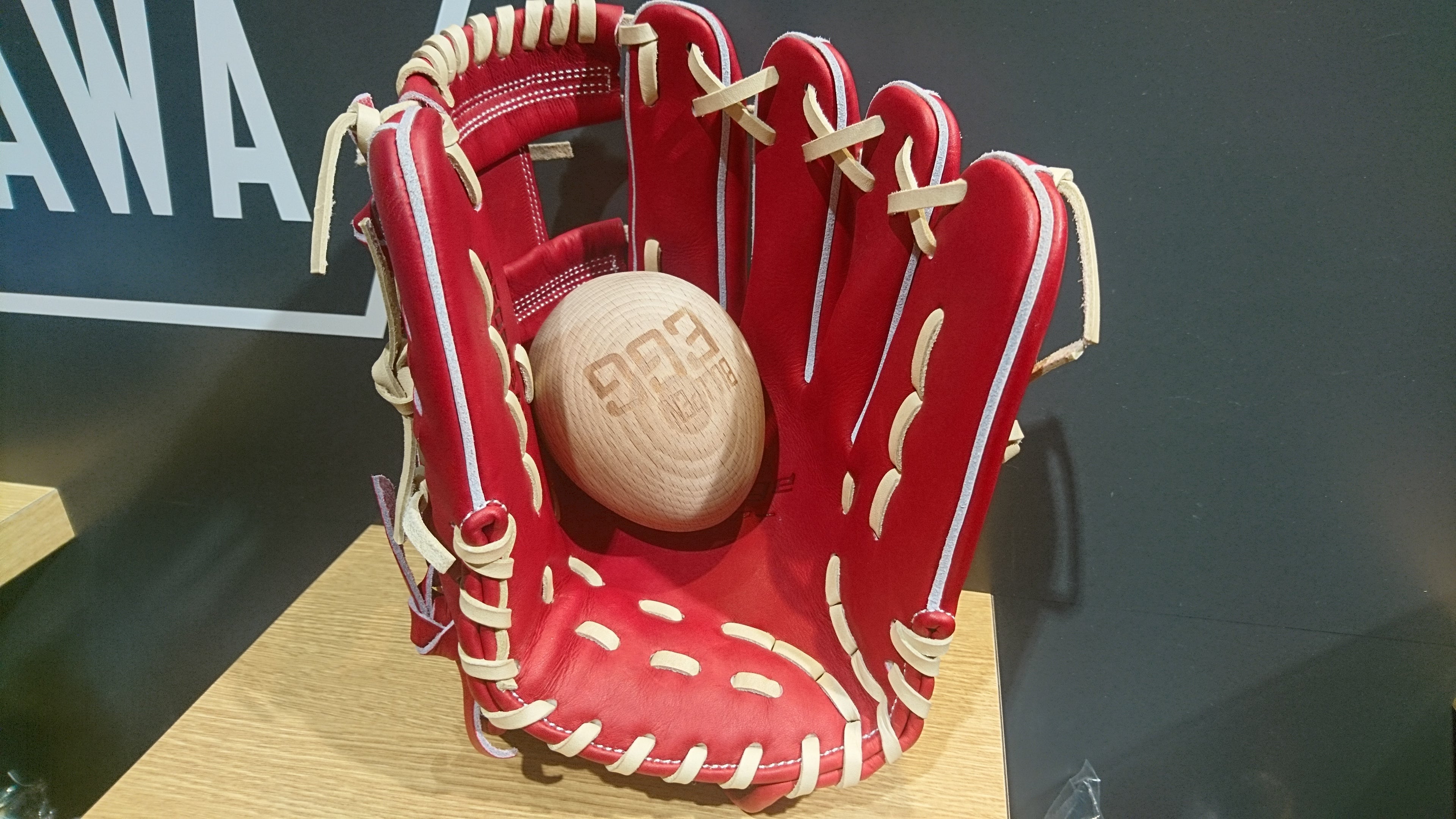 ここにしか無いプロエッジ】SSKマリオリ866型オーダーグラブを型付け