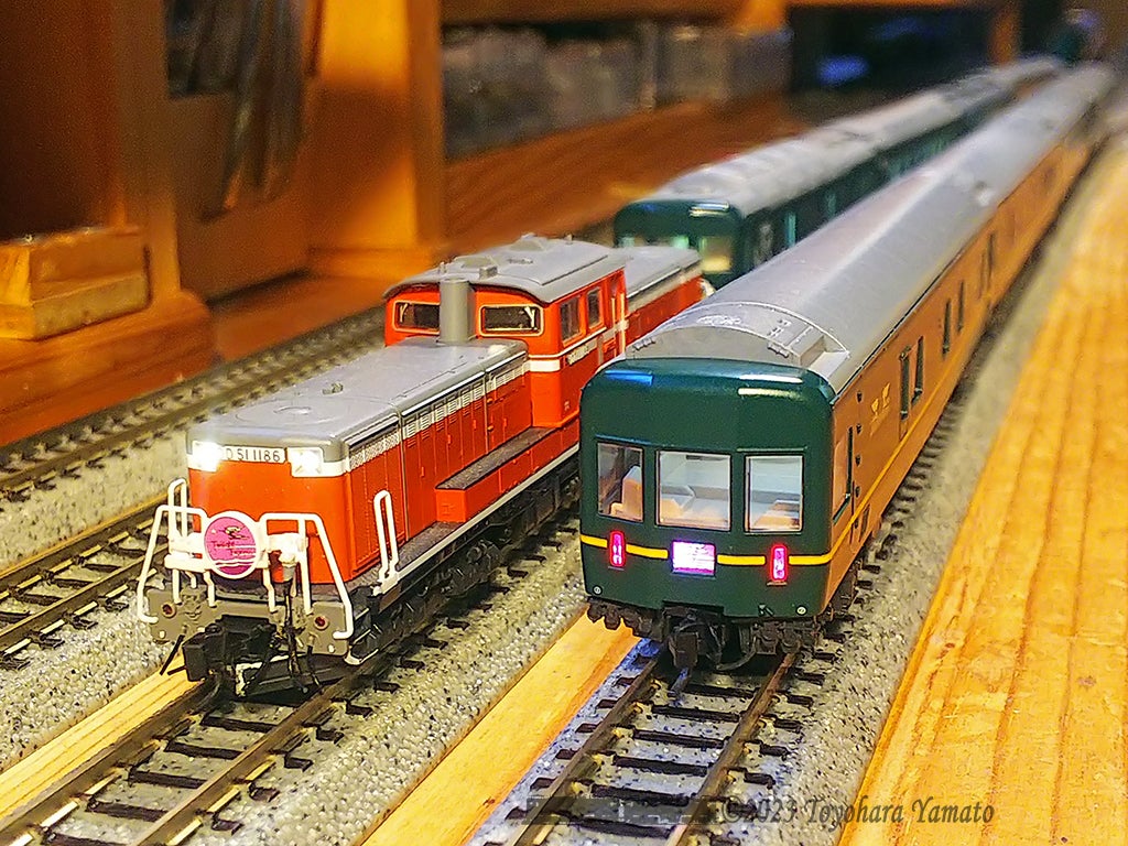 24系トワイライト編成 室内灯の色目調整と減光 | 重単5175 ～鉄道模型