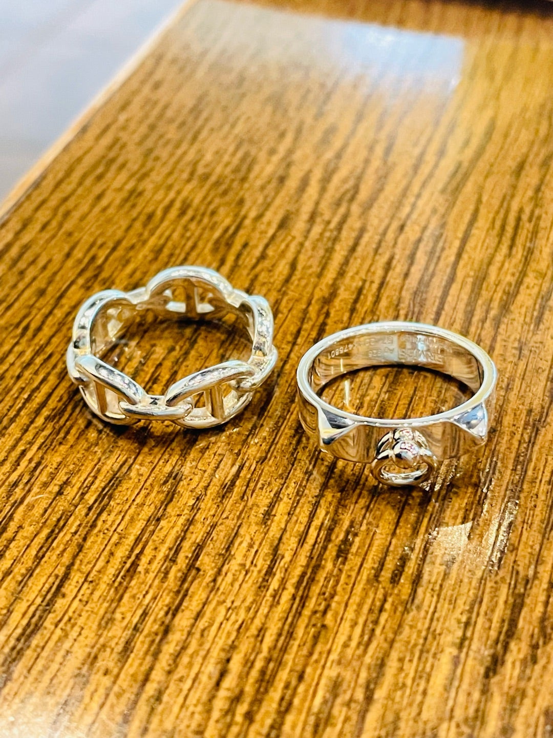 さっそく毎日のように使う エルメス コリエドシアン シルバーリング