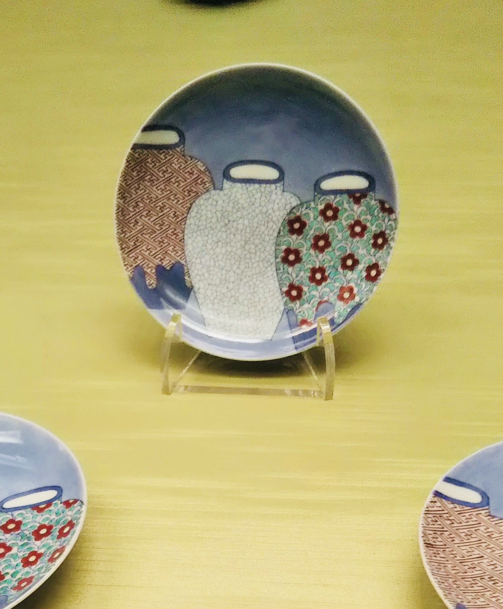 色絵三壺文皿》 鍋島 江戸時代 17世紀 ＠東京国立博物館常設展 | akki