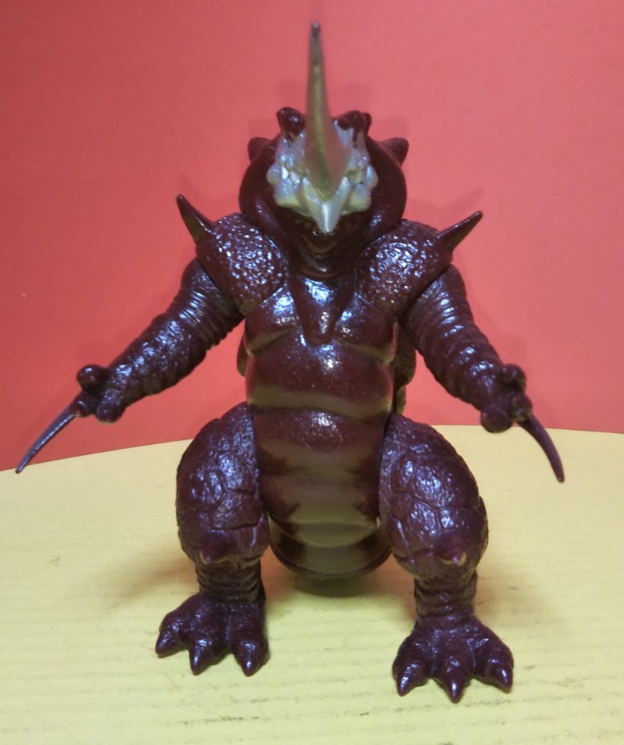 裂刀怪獣バギラ 『電光超人グリッドマン』 | シネマ係長の秘密基地