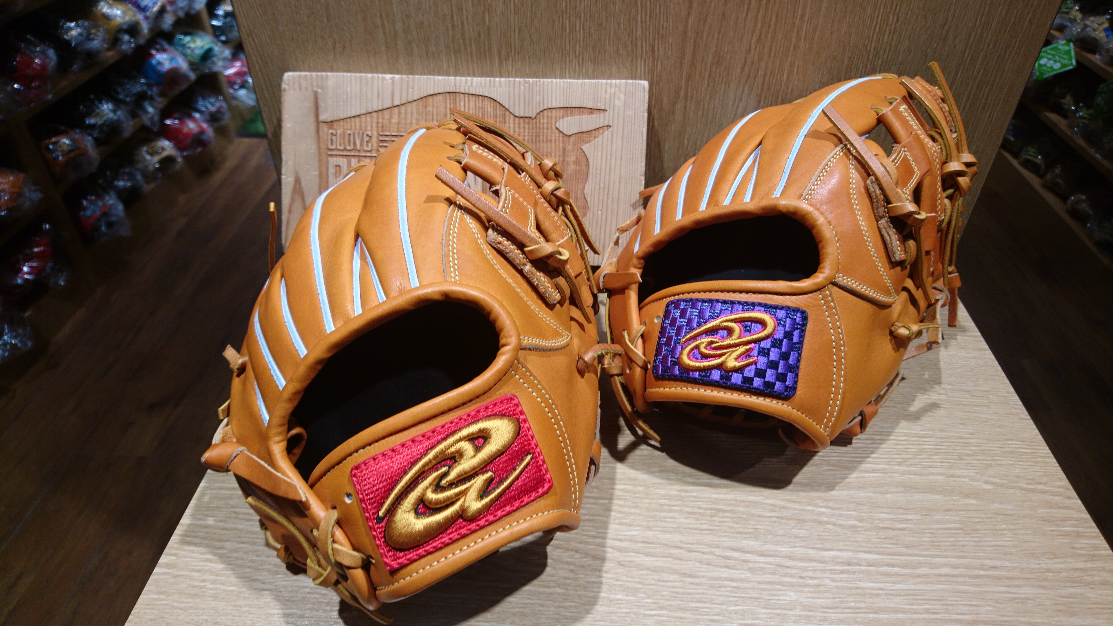 ドナイヤの［ラベル交換］と軟式ファーストミットの型付けをしましたよ