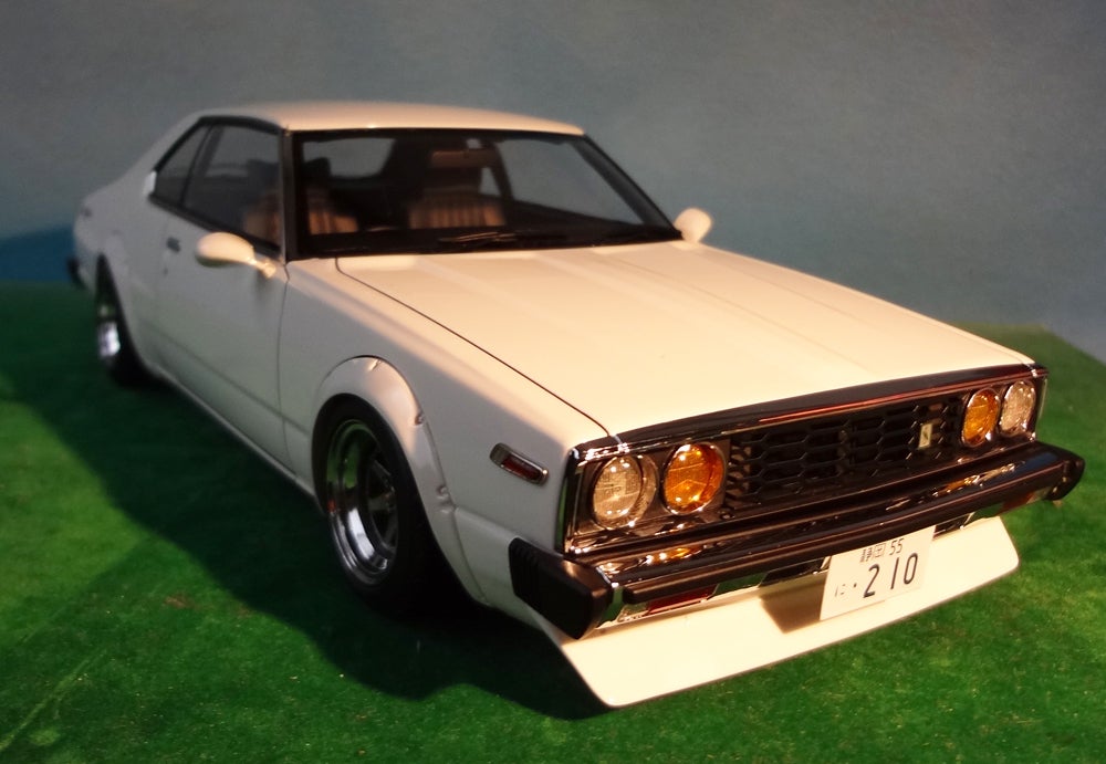 ミニカーコレクション IG スカイライン2000GT-ES（C210） | BEE's