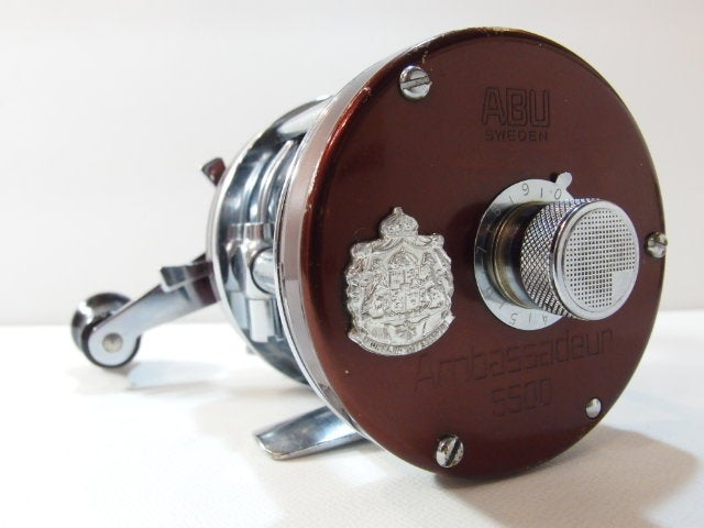アメリカンマッスルカー の様なリール ABU アンバサダー 5500C
