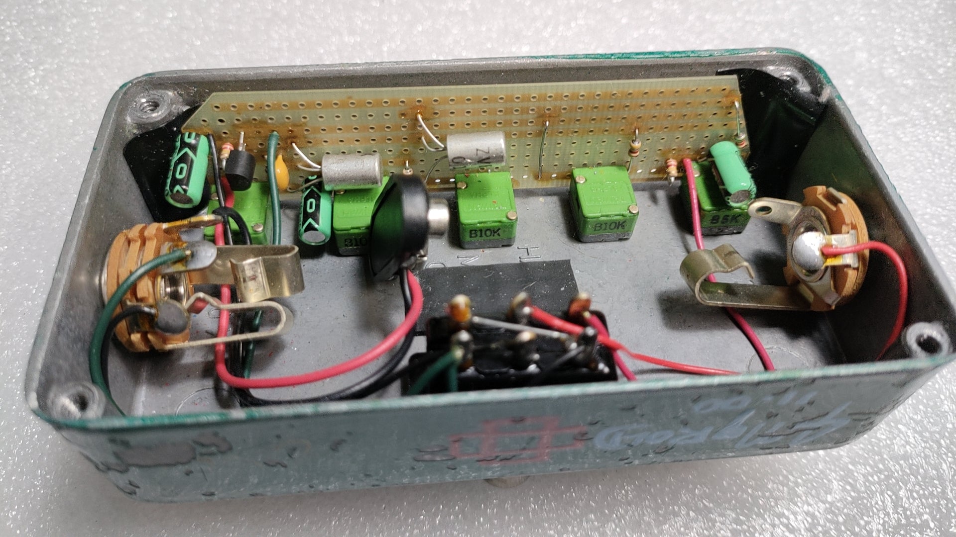 動画up】いまさらFuzz Factory ハンドペイント買いました(2000年製の