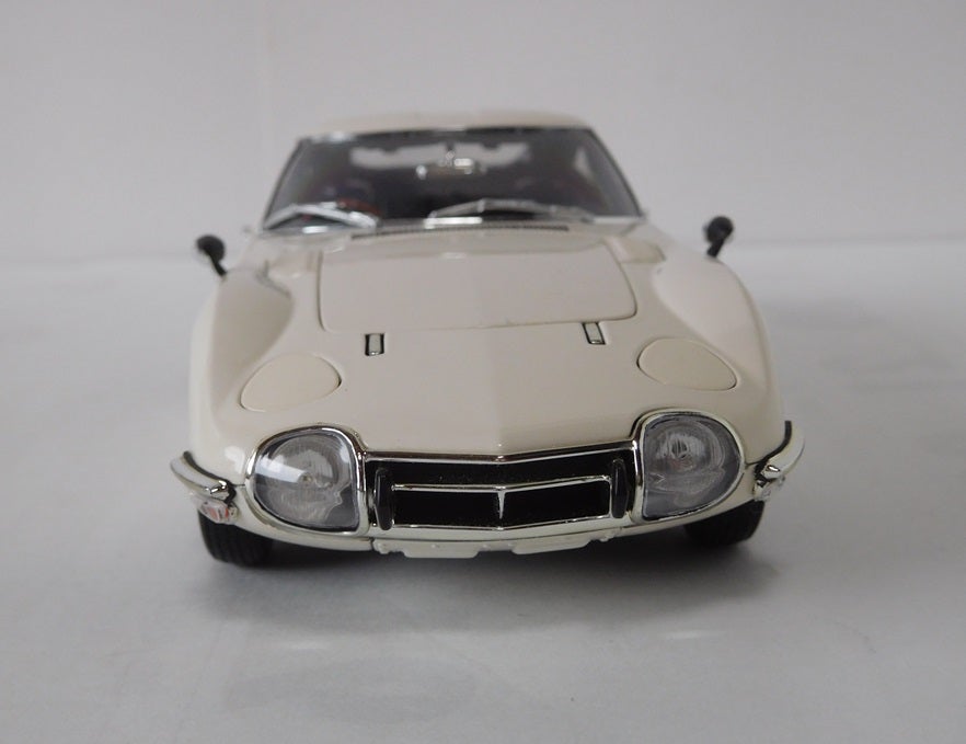エブロ1/24 トヨタ 2000GT（再販品） | ミニカーでクルマを好きになる