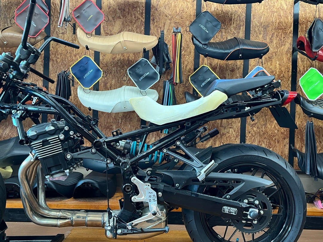 ホンダ NC750X(RH09)用ローダウンシート | 1度の人生楽しまなきゃ