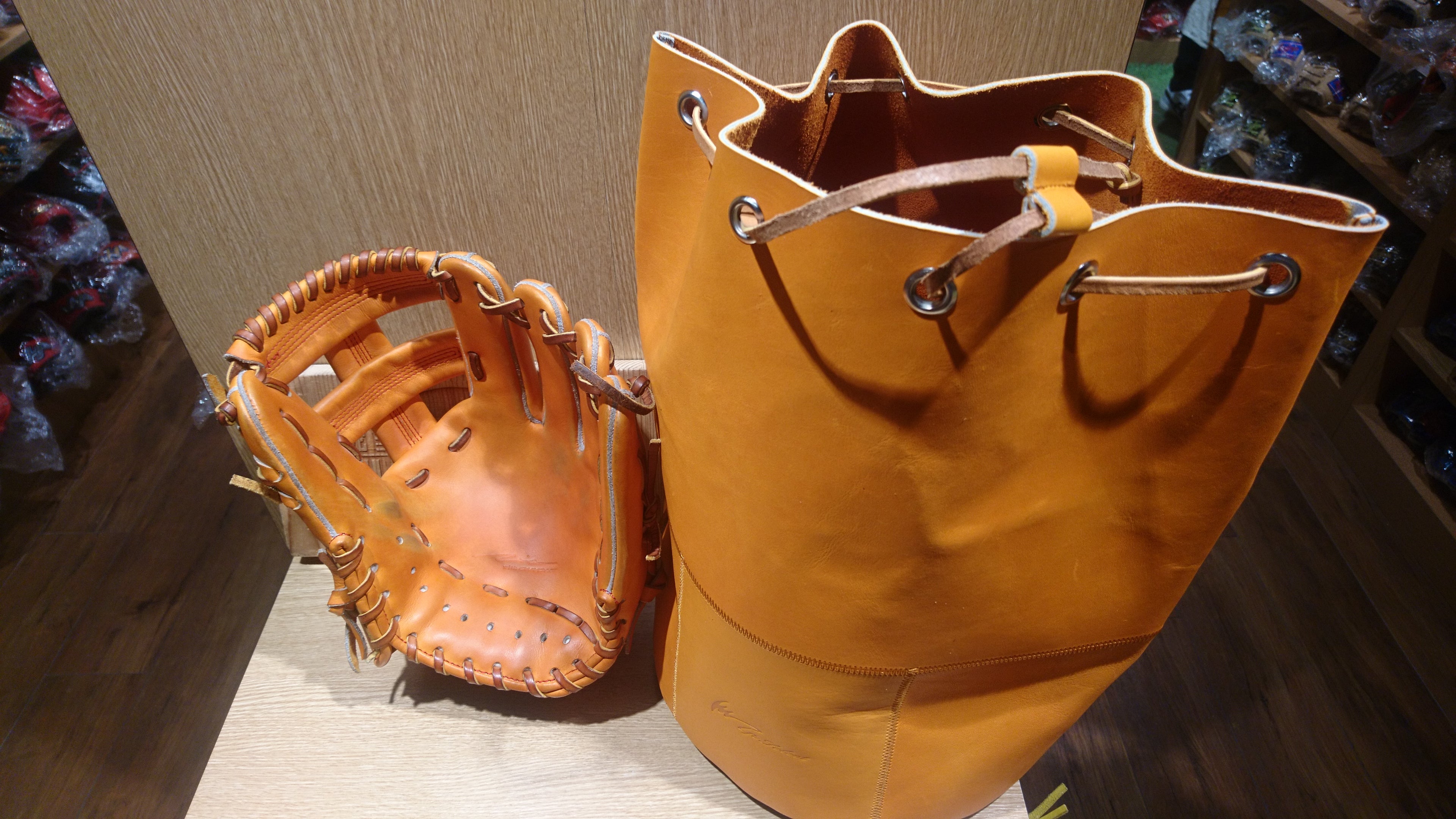 アイピーセレクト】大引モデル（オレンジ）に合わせたレザーバッグのご