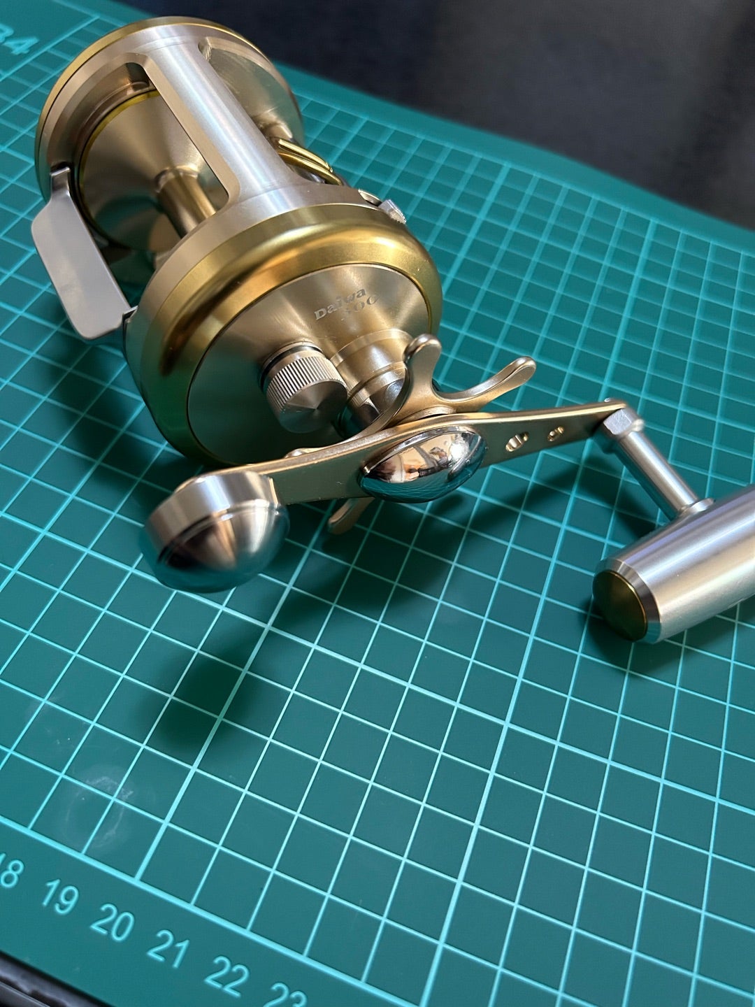 ダイワ ミリオネア CV-Z 203 美品 左巻き レフト ダイワ ミリオネア CV