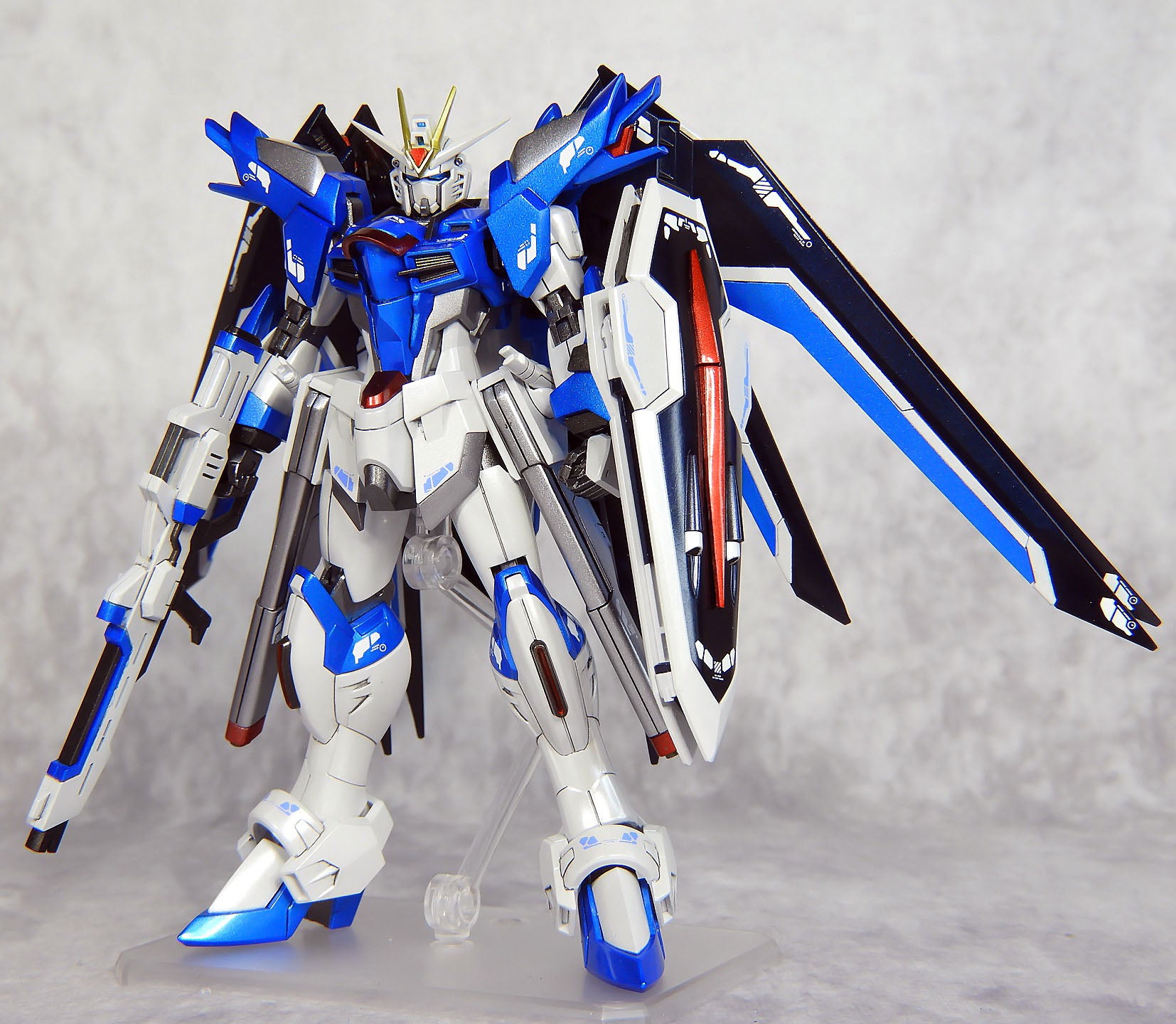 HG ライジングフリーダムガンダム チタニウムフィニッシュ 塗装