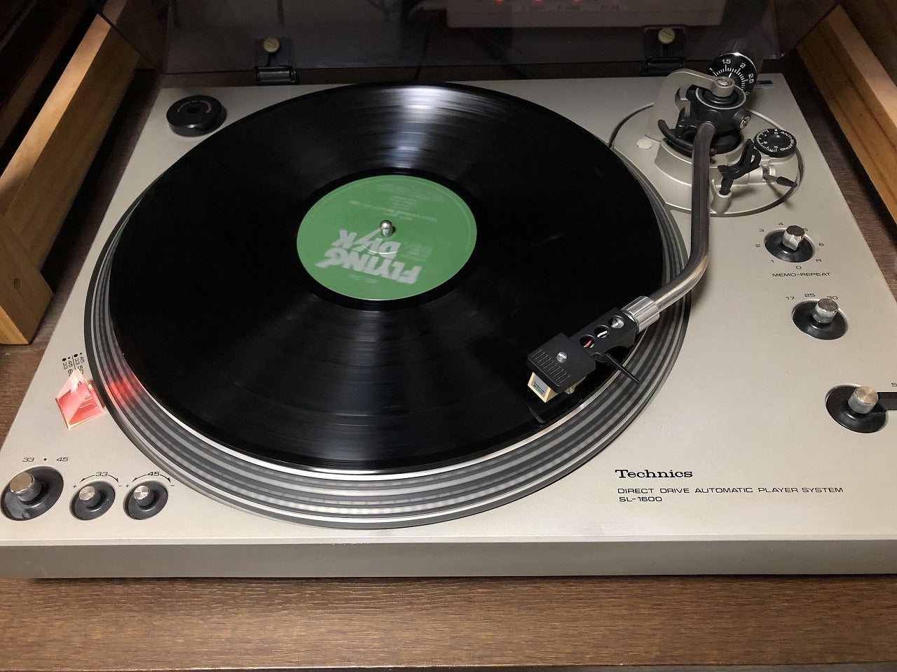Techinics SL-1600 レコードプレイヤーに注油 | actonlaneのブログ