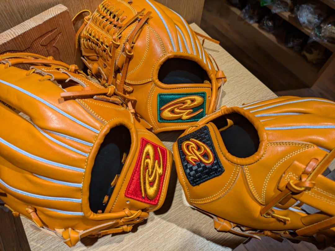 ドナイヤ】定番グラブをラベル交換／［DJNIM］山田哲人選手モデル