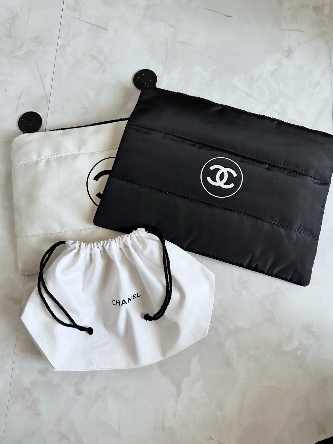 おしゃれな方がみんな持ってるあのブランドのノベルティポーチ