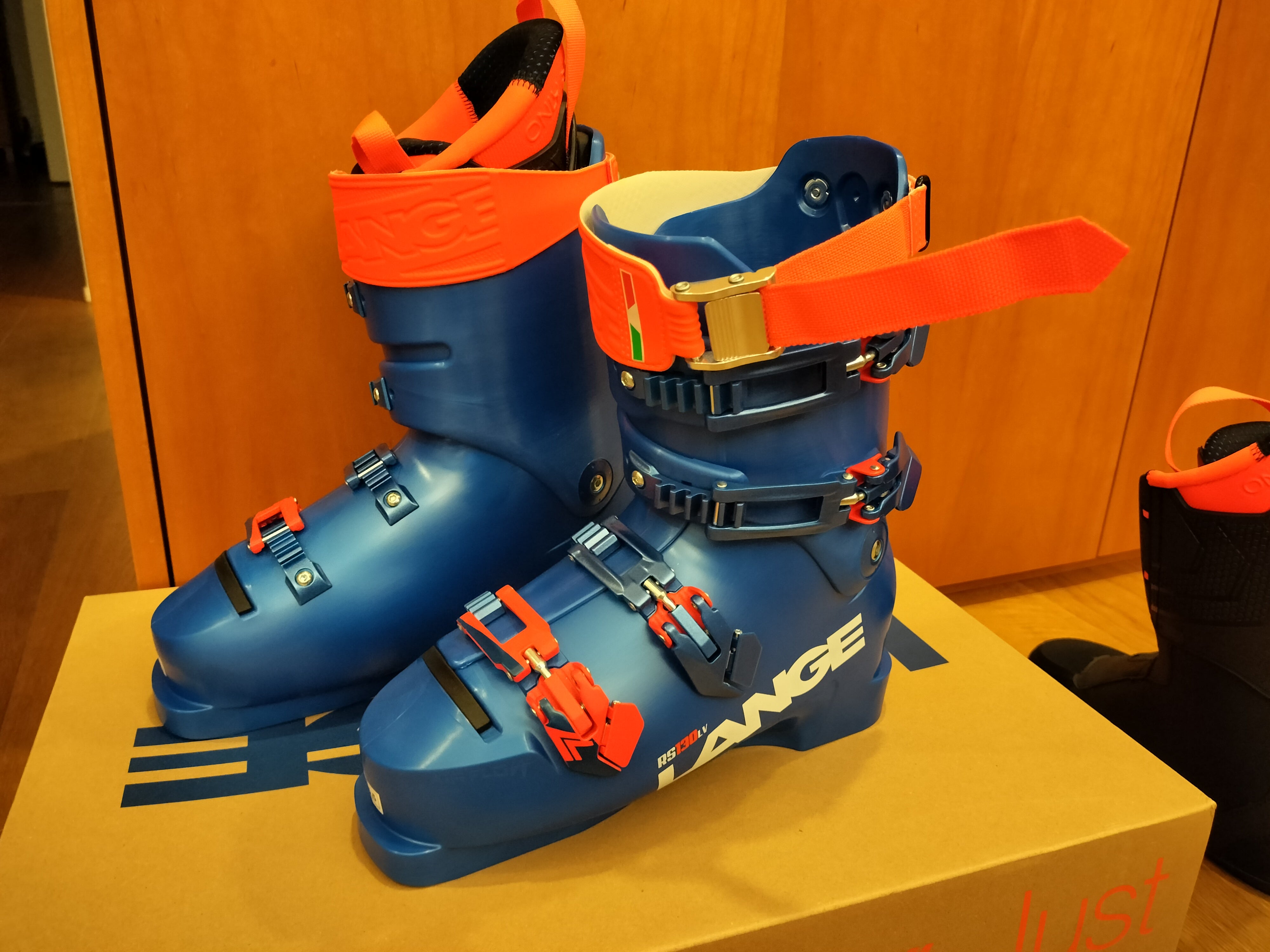 NEW LANGE 到着 | yosh7070のブログ